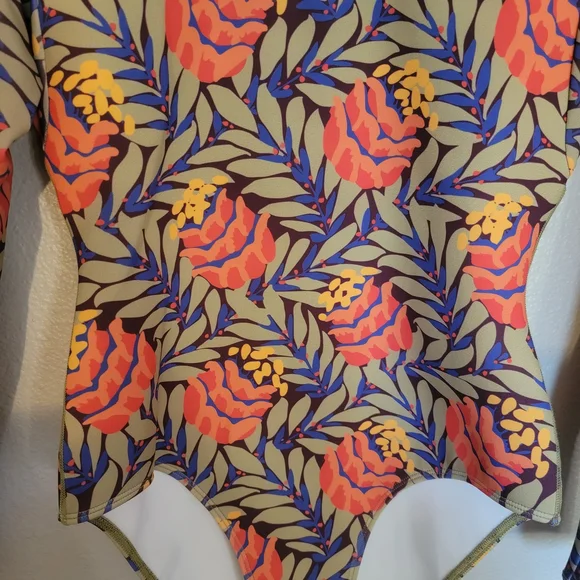 Seea Harper Surf Suit - Picture 3 of 6